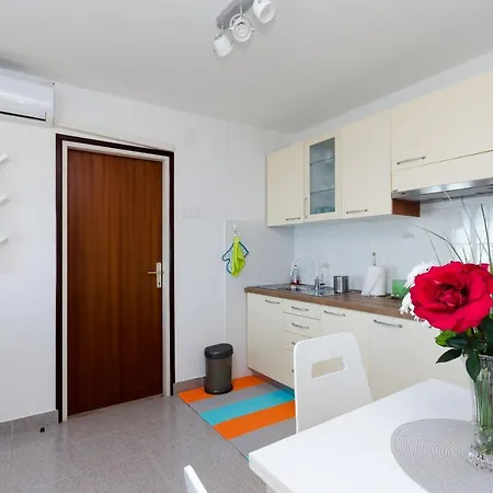 House Cvetko Holiday home *