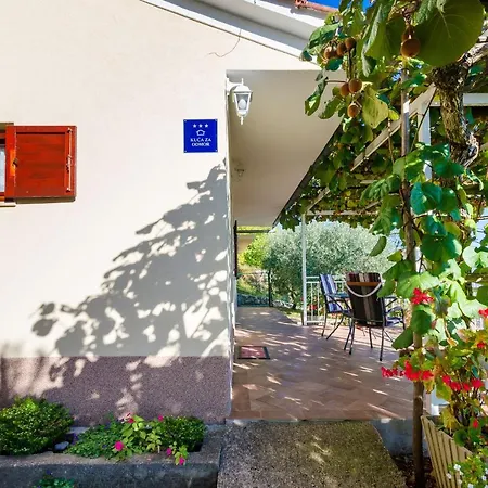 Holiday home House Cvetko
