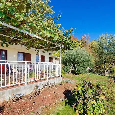 Holiday home House Cvetko *