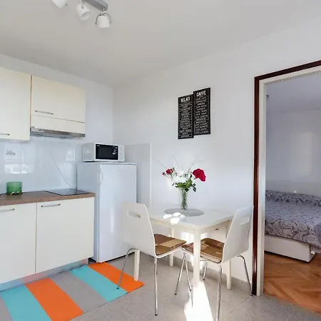 Holiday home House Cvetko